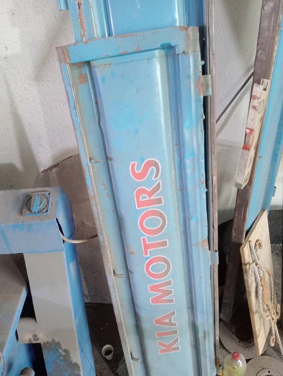 صفاحيات مع باب خلفي موديل 97 للاستفسار اتصل متوفر وتساب ***********
