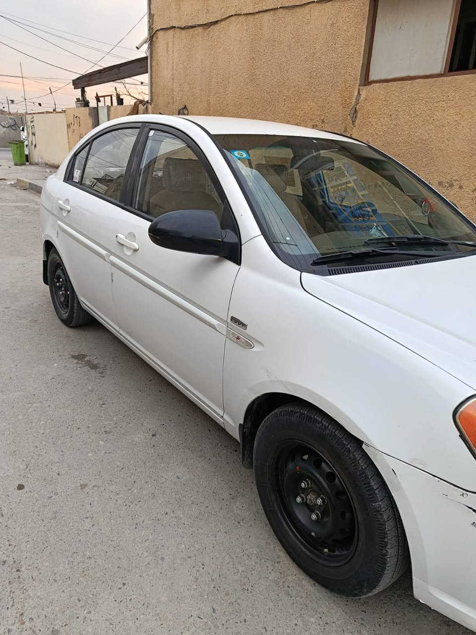 السلام عليكم للبيع اكسنت خليجي موديل 10 محرك ((1600))كير ومحرك  فول تبريد فولل رقم نكليزي مكاني  بغداد جسر ديالي سعر 88 وبي مجال للطيبين للتواصل *********** والسونار مرفق بلصور
