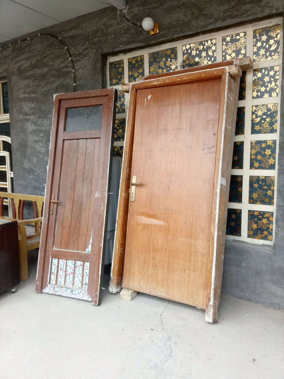 ثلاث ابواب للبيع نضيفات كلش مكاني ابوغريب ***********
يوجد توصيل
