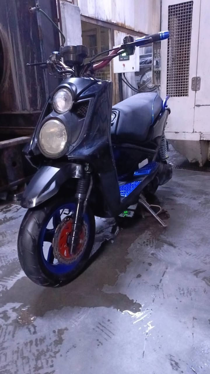 شباب مراوس بقفاز
الدراجه مفوله مابيه نقص شغلات بسيطه كدامكم نصبه تخبل بيه تزويد خارجي


**إذا كنت صاحب هذا الإعلان وتريد حذفه لأي سبب، رجاءا أرسل رسالة إلى الدعم الفني**