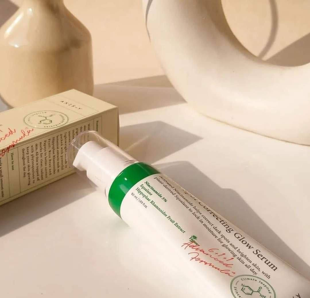 🌟 السيروم الكوري المُعجزة لتصفية البشرة! 🌟
AXIS-Y Dark Spot Correcting Glow Serum – 50ml
🇰🇷 أصلي 100% – ترند حالياً في العراق والوطن العربي ♨️

✨ يحتوي على 5% نياسيناميد + سكوالين
🍃 غني بـ 6 مستخلصات نباتية (الآذريون، البابايا، نبق البحر، نخالة الأرز...)

فوائده الساحرة:
✅ يعالج التصبغات ويوحّد لون البشرة
✅ يقلل آثار الحبوب ويخفف الالتهابات
✅ يرطب ويحمي بفضل السكوالين
✅ يقلل من دهنية البشرة
✅ يفتح البشرة ويعالج الهالات والبقع

🌿 طريقة الاستخدام:
ضعي كمية صغيرة على الوجه أو الأماكن المتأثرة، صباحاً ومساءً.
يُمتص بسرعة ونتائجه تبهرك من أول أسبوع!

🚗 توصيل لكل محافظات العراق 

📦 الكمية محدودة – احجزي الآن قبل النفاد!


**إذا كنت صاحب هذا الإعلان وتريد حذفه لأي سبب، رجاءا أرسل رسالة إلى الدعم الفني**