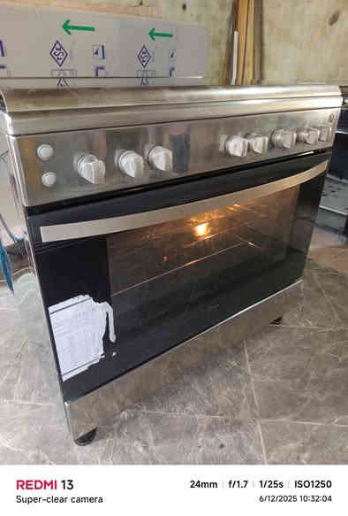 طباخ جبسن امريكي 
جديد مستعمل قليل سعر 300
توجد خدمة توصل بكرو
الشراي يراسل الصفحة أو يتصل *********** أو وتساب
