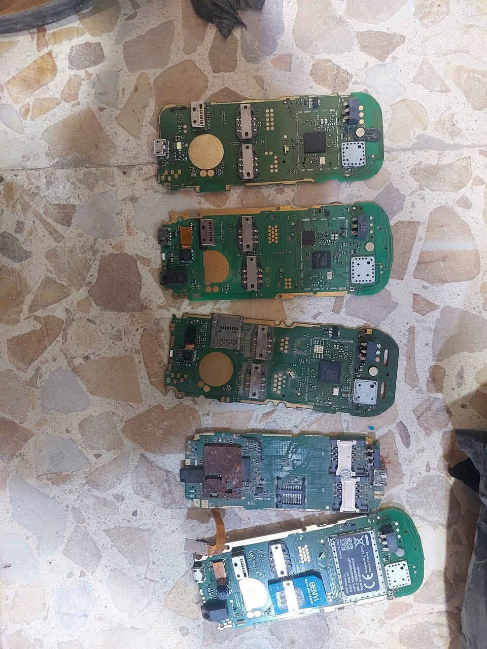 القديم 41قطعه على 3000///والنوكيا 5قطع على 1500////والحديث 20قطعه على 4000 ولايفون قطعتين على 5000


**إذا كنت صاحب هذا الإعلان وتريد حذفه لأي سبب، رجاءا أرسل رسالة إلى الدعم الفني**