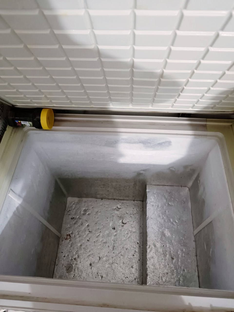 مجمدة شغالة وتخم للبيع مال تصفية بيت ***********واتساب اسعار مناسبة جدٱ
