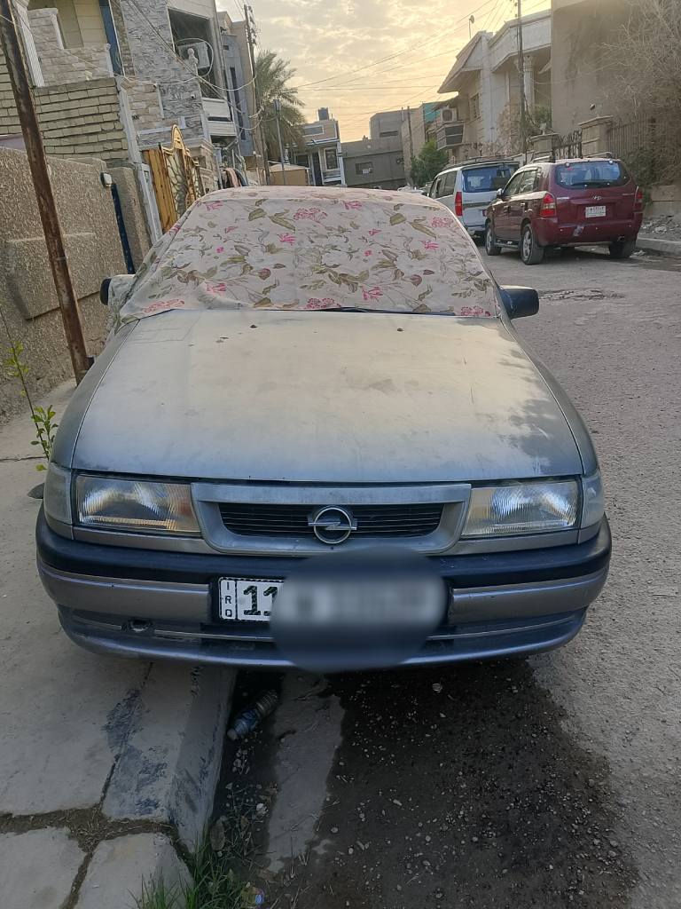 أوبل فكترا نظيفة جدا وما تحتاج اي مصرف جاهزة على آخر حباية حجم المحرك 1600اقتصادية جدا بالصرف..
كير ومحرك وصدر وتخم تاير كلهن جدد داخلها كلش نظيف بيها كم مكان شوية جان خويس شيء بسيط ومصلحهن مبين بالصورة شوف العين والسيارة بلادية ومجهزها الي قبل لا تكون لغيري
ولو ما محتاج ما ابيعها وبالعافية عالياخذها مهنا بيها ويشوف خيرها..
اريدها ب39 ومجالها جدا بسيط 
مكاني بغداد واي استفسار الاتصال على هذا الرقم *********** متواجد يوميا بعد الساعة ال3 مساءا.. بغداد, العراق
