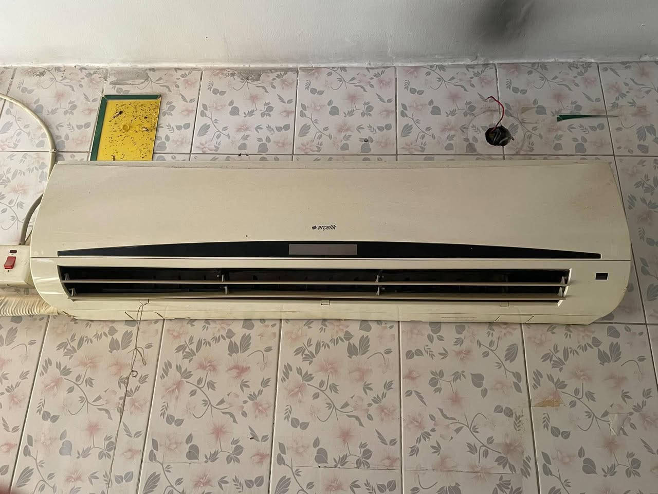 ❄️📢 متوفر لدينا مجموعة متنوعة من أجهزة التبريد المستعملة بحالة جيدة وأسعار مناسبة:
✅ سبلت جداري 2 طن — 250,000 دينار
✅ سبلت عمودي — 450,000 دينار
✅ مكيف شباك — 250,000 دينار
💯 أجهزة مجربة وجاهزة للعمل.
📩 للتفاصيل والمعلومات والأسعار، اترك تعليقًا أو راسل الصفحة مباشرة.
#سبلت_مستعمل #مكيفات_مستعملة #أجهزة_تبريد #بيع_وشراء #بابل_العراق #عروض_مميزة #مكيف_شباك


**إذا كنت صاحب هذا الإعلان وتريد حذفه لأي سبب، رجاءا أرسل رسالة إلى الدعم الفني**