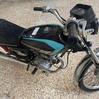 دراجة • بدون اوراق • مجال قليل