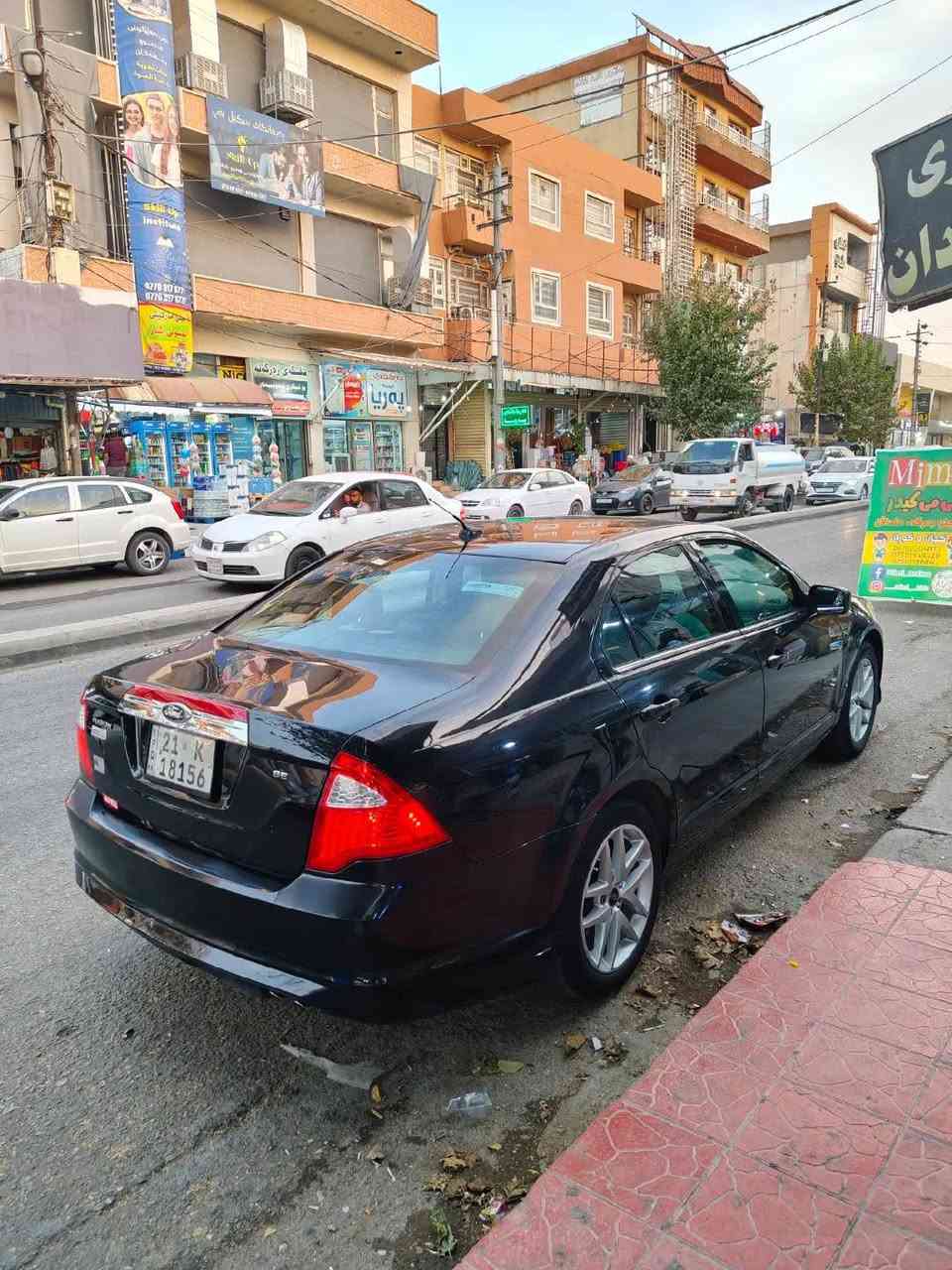 بە ناوی خوای گەورە 
***********
SELشتی لۆک و دانسقە بیانوو بڕ
فۆرد فیوژن  2012 ئەمریکی مەکینە 2.5 بێ تۆربۆی مەڕغووب 107  هەزار ڕۆشتووە
بێ بۆیاخ و بێ پارچە گۆڕاو بێ دەعم و بێ ئێرباگ 
ناو ڕەش کوشن جلد و٢ کوشن کارەبا  ویل کەپ تەحدید سورعە خەتی جادە تەلەفوون و بلوتوز  لایت ئۆتۆ و عەدەسە سوکان ڤۆلیۆم تایەی تازەیە تەقە و ڕەقەی نییە 
گێڕ و مەکینەی بوڕغووی نەکراوەتەوە
٩٩ گەڵا و معامەلە
 سلێمانی تکایە موشتەریت پەیوەندی بکە جوابی نامە نایەمەوە.. السليمانية, العراق
