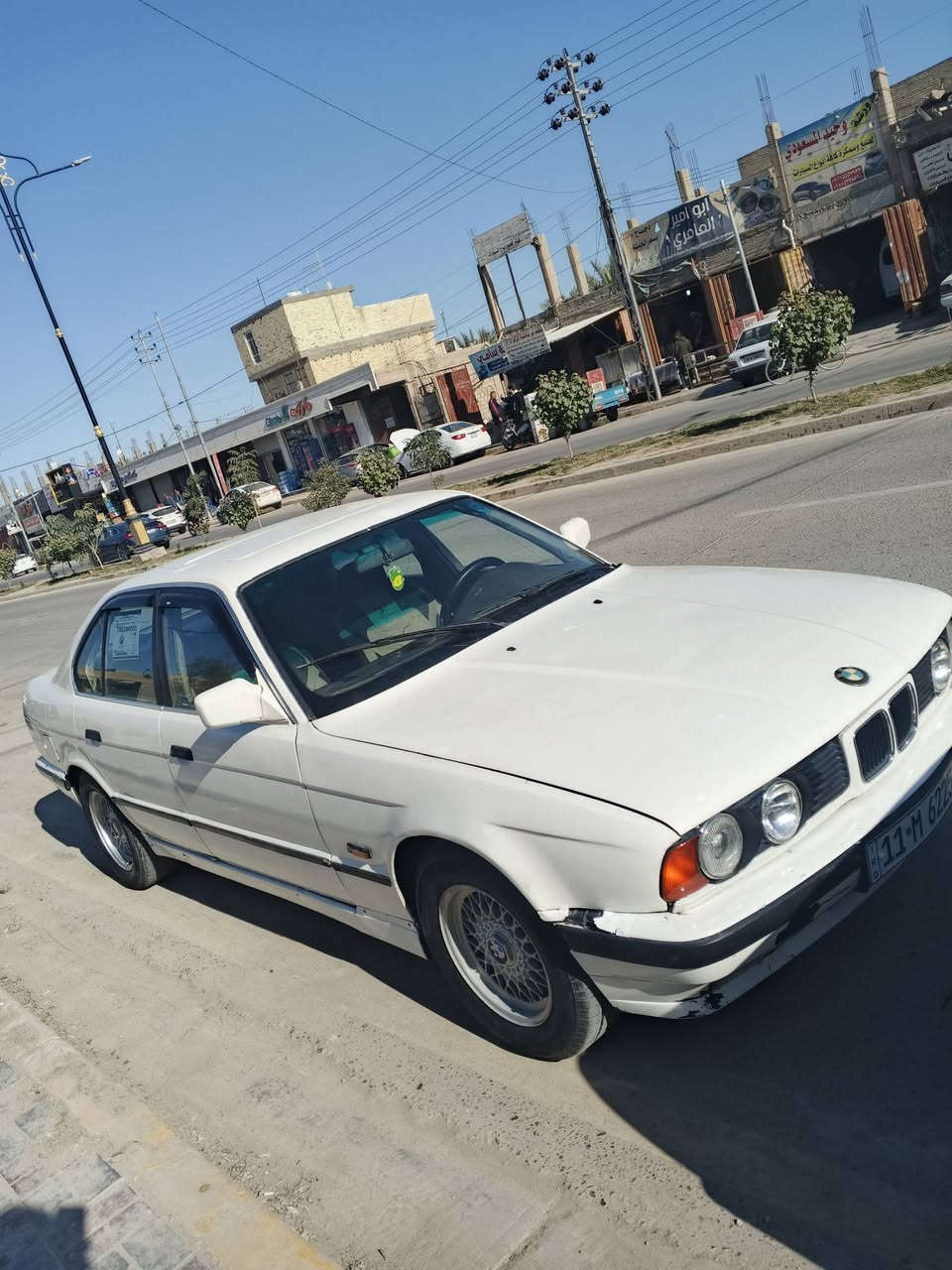 بيئم 525 اصل بليته وسنويه بيها مكينه 35 مفتوح كير ومكينه حاويه بسمي سنويه 2028 تخم تاير حداده 50/ جام جوبي اسلايت عاطل مصبوغه عام جماليه سعر 42 مكاني كربلاء
‏‪***********‬‏
