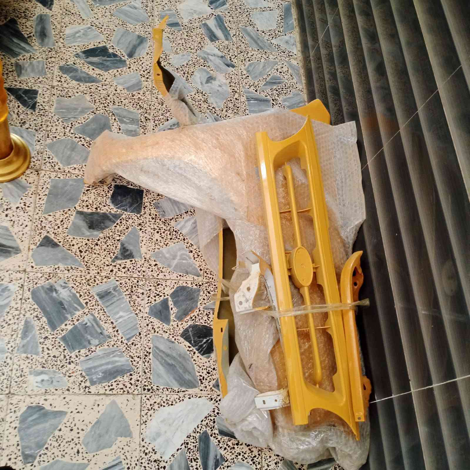بجم سايبه للبيع جاملغات ثنين وماصدات ودعاميه وشباج واقيات ولويات خلفيه كلهن جدد بلكارتون ***********
