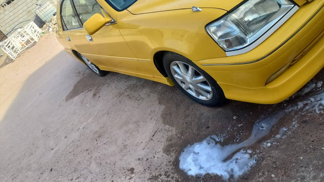 السلام عليكم سيارة ملكة للبيع فول مواصفات موديل 2003 اربع دگم تبريد خلفي + امامي شغال ثلاجه شغالة سيارة كرستال اصل شاصي 75 طخم تاير ويل نجمة مكينة وكير دي فور الچبير علمن ان السيارة مكصوصة قمارة فقط رقم صلاح الدين مفحوصة گمرگ قرار 48 حدادة طخم تاير كهربائيات كلها شغالة شرط الفحص + وكاله ام الباركود مصفرة هيئه وغرامات السعر 50 وبيها مجال مكانة البصرة سفوان رقم صاحب السيارة ***********
