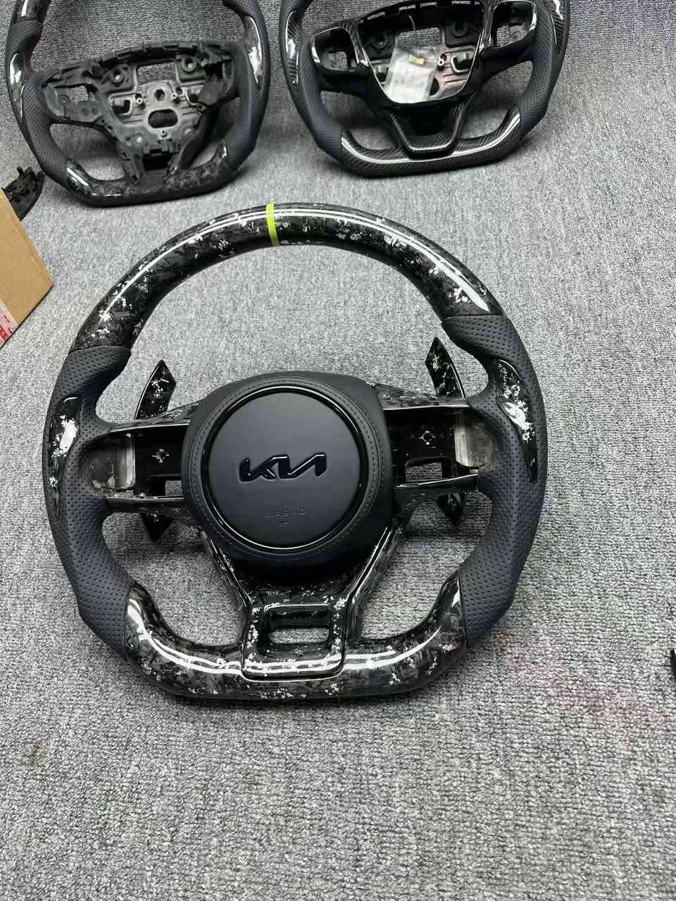 kIA Carbon fiber steering wheel for sale 

#kiak5 #kiak3 #KiaSportage #kiaforte 

#KiaSorento #kiasoul #kiak5gt #KiaK5GTLine


**إذا كنت صاحب هذا الإعلان وتريد حذفه لأي سبب، رجاءا أرسل رسالة إلى الدعم الفني**