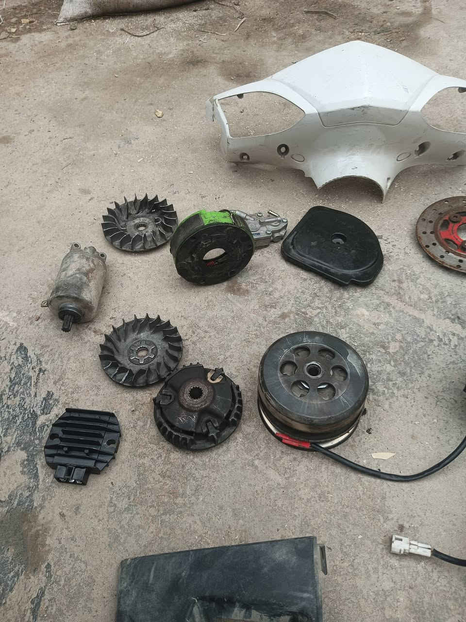 سلام عليكم غراض سكنس وماكس ليريدهن خادم***********‬‏
