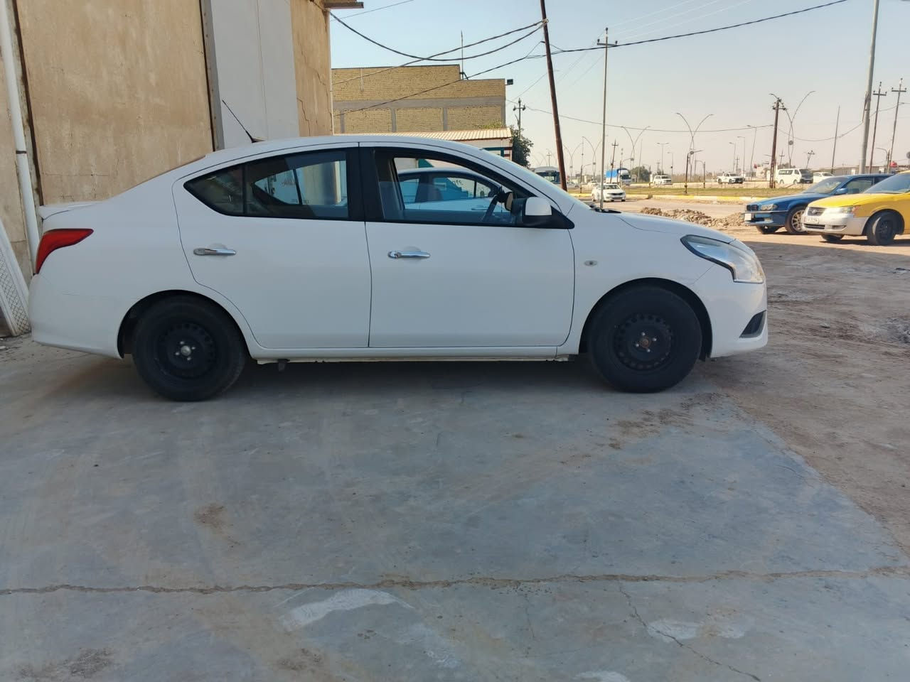 هندي 21.     ماشيه 68 السعر 105مكان ديوانيه بارد بلصندوك ***********
