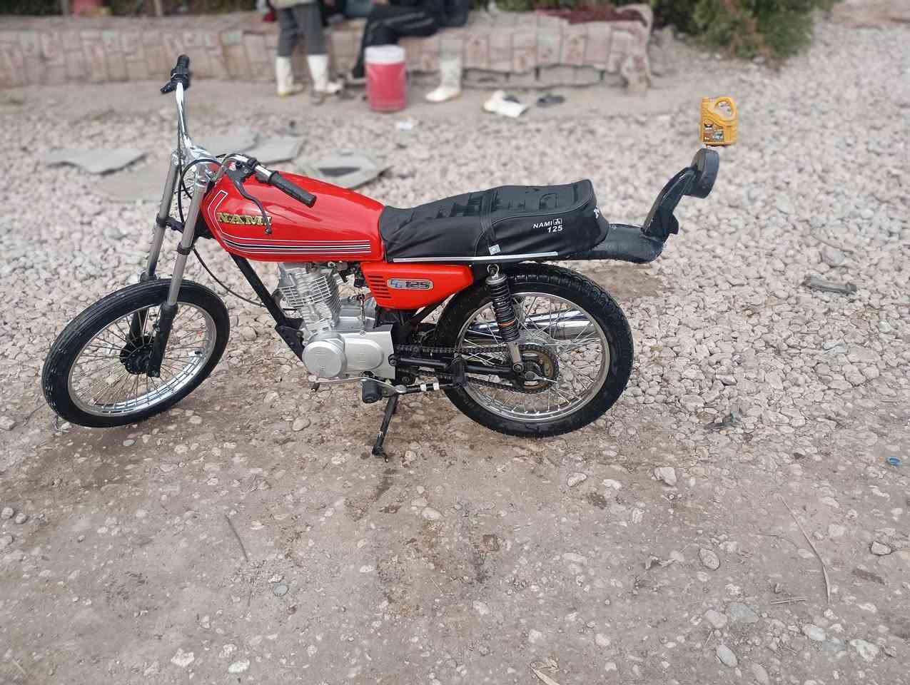 السلام عليكم للبيع او مراوس نامه تعمير 25شاصي 22اوراق الدراجه كامله ما ناقصهة شي مكينه مفتوحه مكان بابل محاويل تفاصيل خاص او اتصال ***********
