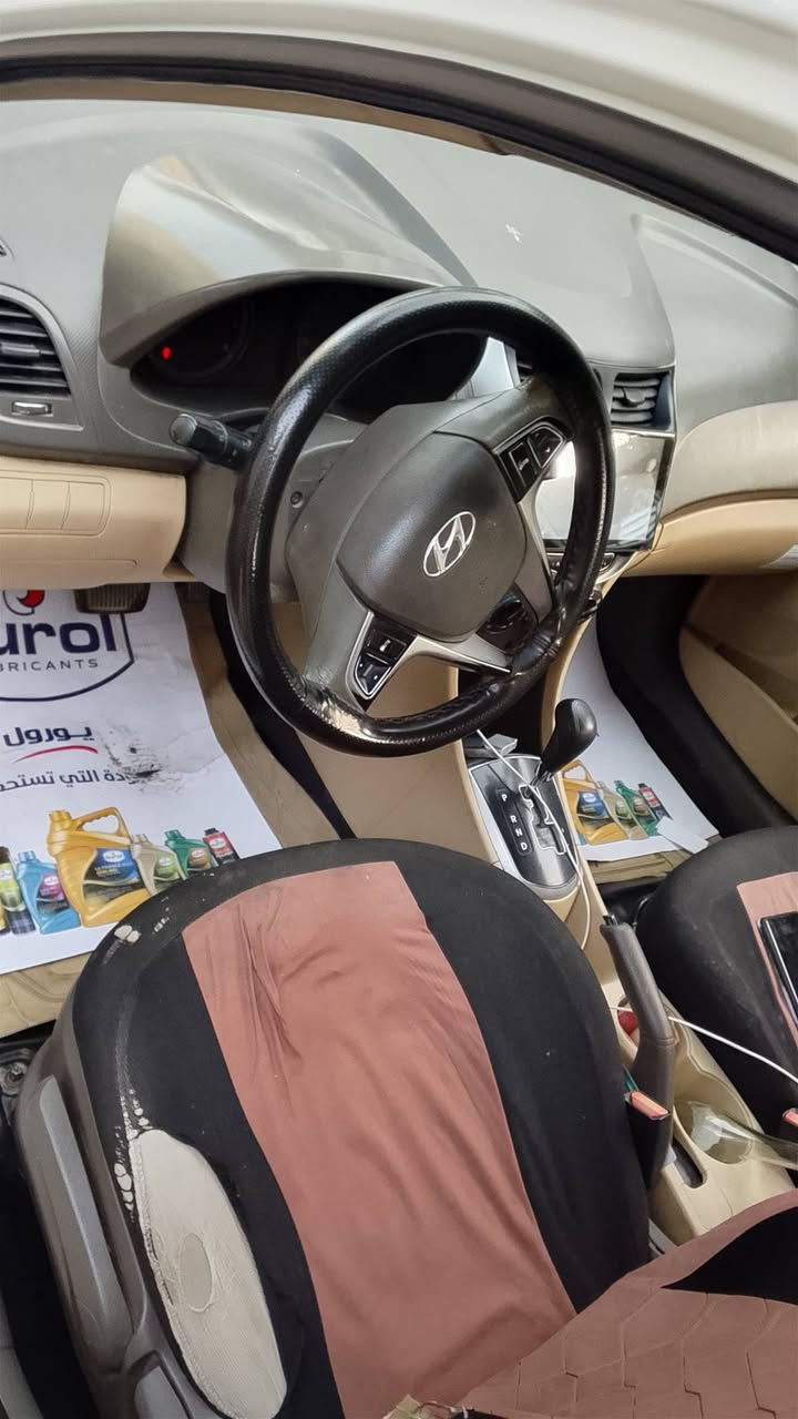 السلام عليكم اخوان 
اكسنت2013
خليجي 1600 كير مكينه مكفول سياره بيه صيغ دواسه اليمنه ويم قبق بانزين   السعر 102 مكاني بغداد الغزالية للاستفسار الاتصال على الرقم ***********
