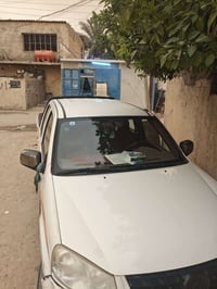 كريت ويل ٢٠١٣  رقم واسط موجوده في بغداد السعر ٨٠ وبيها مجال  كلشي جاهز...
