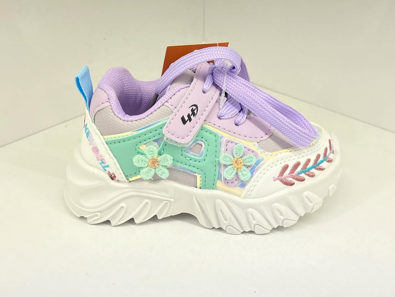 تران شوزي بناتي موديل أوروبي 2026 🌸🇪🇺
موديل جديد وأنيق مناسب للبنات، خفيف جداً وكأنّه وزن صفر 😍👌

✅ المواصفات:
👟 قياسات: من 21 إلى 26
🎨 متوفر بـ 3 ألوان مختلفة
💎 تصميم أوروبي حديث
🪶 وزن خفيف جداً ومريح للمشي

📍 العنوان: واسط / كوت / شارع الأطباء / قرب د. علي ياسر
🚚 متوفر توصيل لجميع محافظات العراق


**إذا كنت صاحب هذا الإعلان وتريد حذفه لأي سبب، رجاءا أرسل رسالة إلى الدعم الفني**