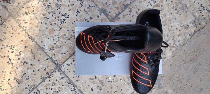 سلام عليكم حبايب گلبي ستد للبيع بهل تصميم وبهل جمال نوع Adidas  متوفر
قياسات 42/43 سعر((40)) 
متوفر توصيل لجميع محافضات 
نوعيه اندنوسي درجه اولى 🔥🔥


**إذا كنت صاحب هذا الإعلان وتريد حذفه لأي سبب، رجاءا أرسل رسالة إلى الدعم الفني**