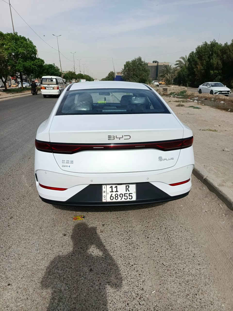 السلام عليكم 
من رخصه الادمن 
جن بلاص BYD
مرقمه كامله باسمي كبل تحويل 
معروفه موصفات الجن بلاص ما يحتاج نذكر شي 
ماشيه28الف 
سياره بيهه شخط بالدعاميه وبس وموضح بالصوره 
سياره خير من الله ما ناقصه شي تنصيب برامج كلشي مكمل بيهه 
السعر 18600
المكان بغداد 
الاستفسار ***********
