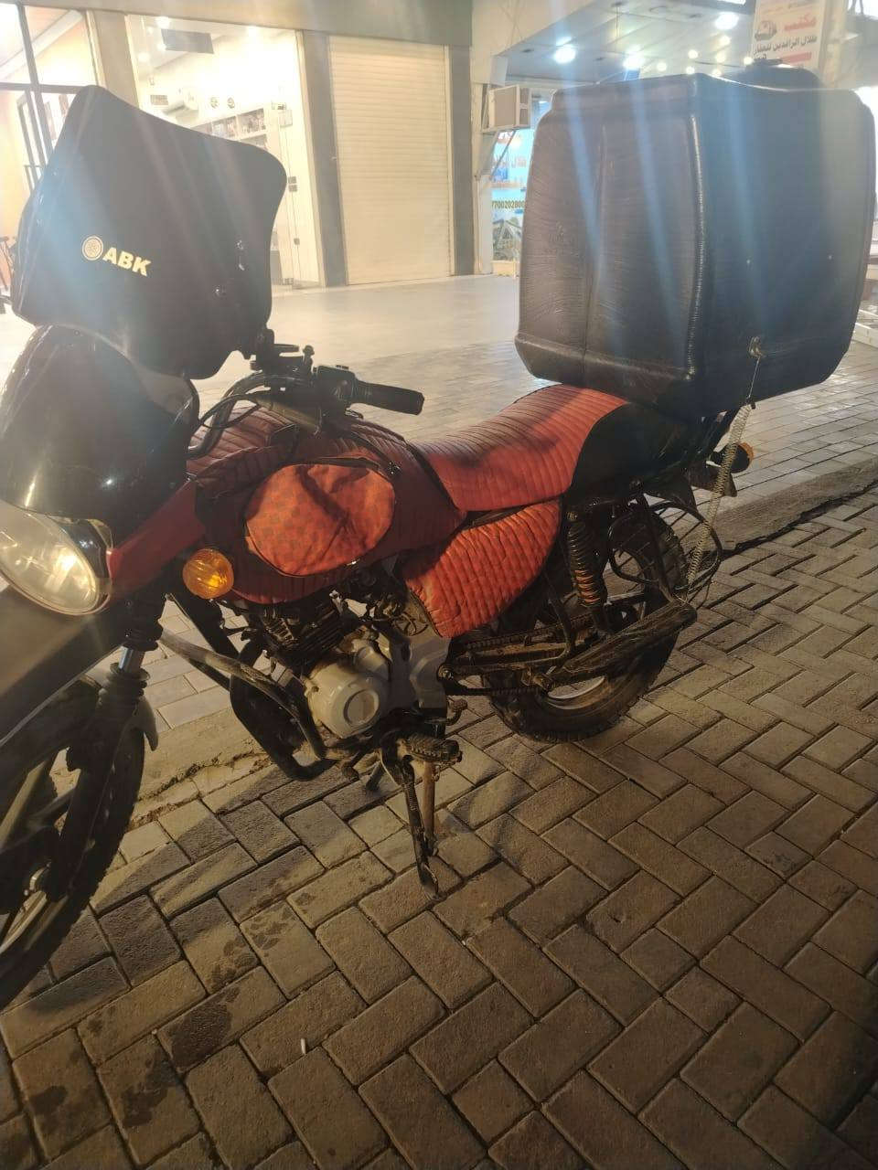 بوكسر جبلي 2020المكينه مبدله لاتبخير ولا تنقيص مال كراب تايرات جدد مناقصهه فقط تصليح كهربائيّات وزنجيل السعر 900قفل من الاخير مكاني بغداد الدوره الرقم ***********
