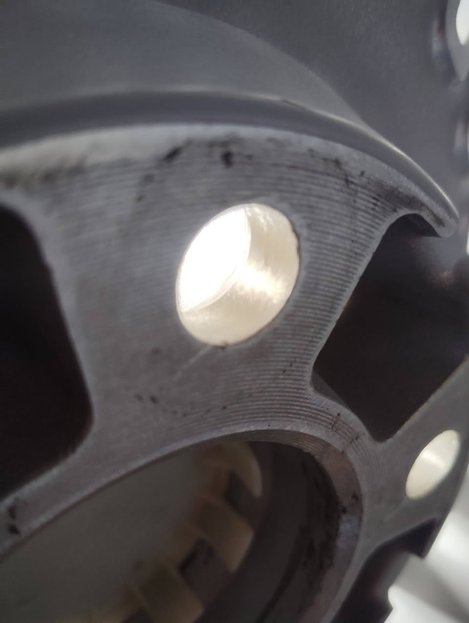 ويل كامل مامشدود بسياره واحد بس مو تخم سعر اتصال فقط
***********
***********
