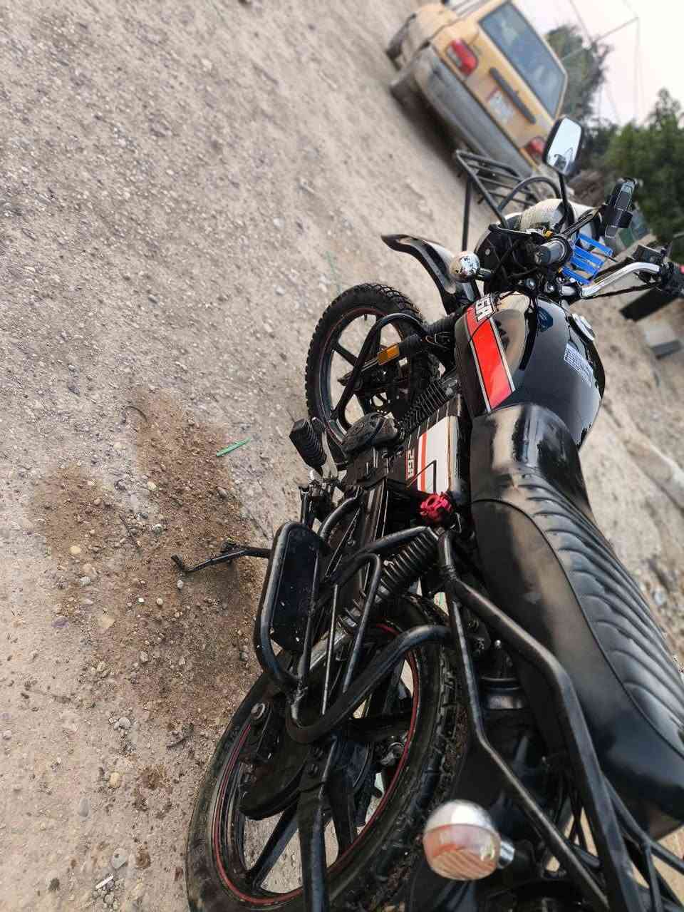 سلام عليكم دايون جبلي مكينه 150  موديل 22 وراق سكنر ورقتين دراجه خير من الله  دراجه جاهزه من كلشي كهربائيات كله شغاله مكاني بغداد نهروان سعر خاص نتصل وتدلل أو وتساب ‏‏

‏‪0777 236 0253‬‏.     ‏‪0780 012 7935‬‏
