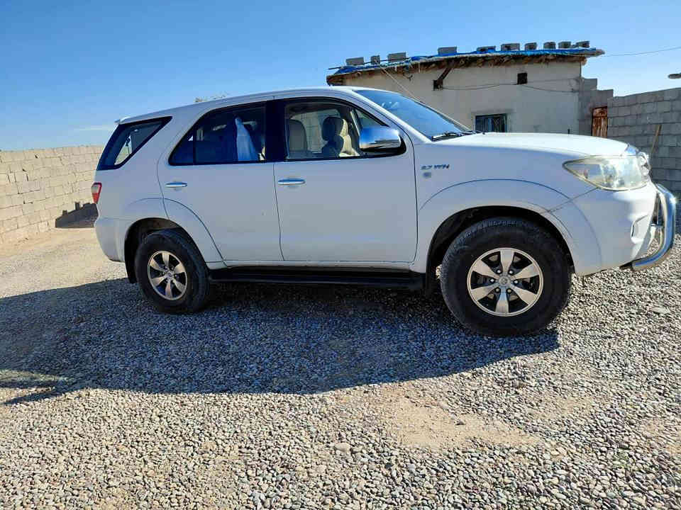 Toyota Fortuner 2011

مكينه 2.7 

185 هەزار رويشتوە
دەبل ئەكسل
شاشه و كاميرە
3 رێز گوشن 
بستێك دوسەى بوياغة 
دةرگايەكى تعديله

رەقەم و سەنەوى نوێيه

گێر و مكينة بەشرت نەكراوەتەوە

سعرى 160 

ژمارە موبايل *********** أربيل, العراق

