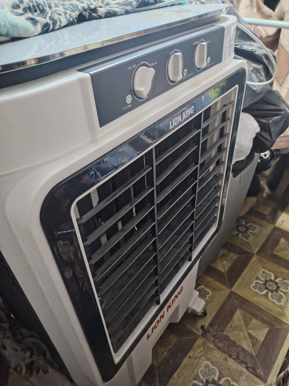 سلام عليكم موبرده وسط جديده نضافه 100بل100 بيع مستعجل لليريده يجيني وتساب  ***********
