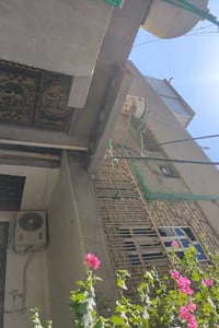 بيت للبيع مساحه الكليه 150 طابقين يحتوي على اسويت خارجي غرفه طول 6 وعر...