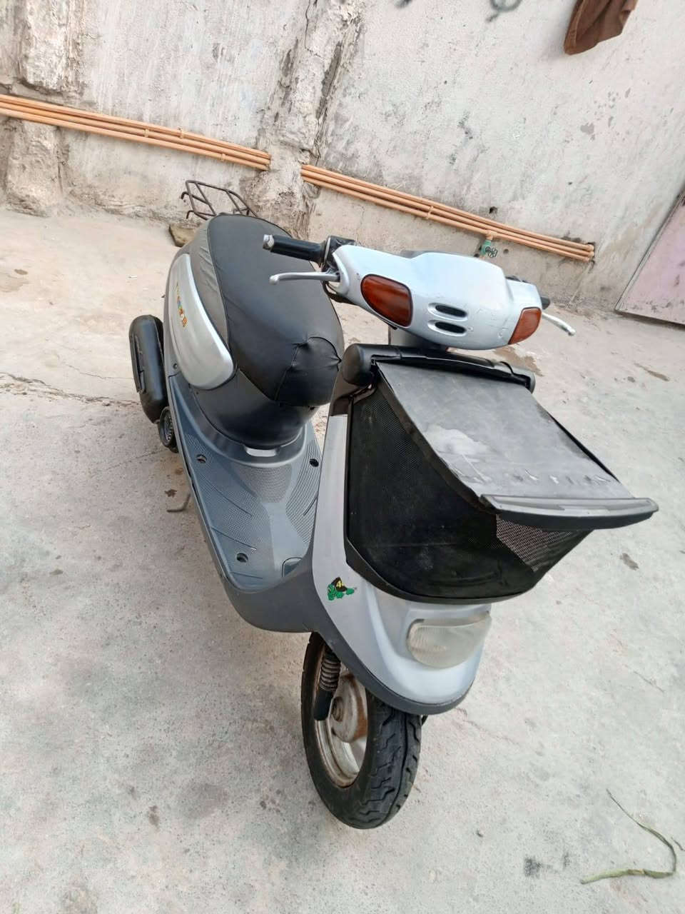 *********** بسم الله الرحمن الرحيم دراجه الغاليه 2003 كله شغال دراجه بلاديه العنوان كربلاء حي الغدير والشراء ينتصر على هذا الرقم
