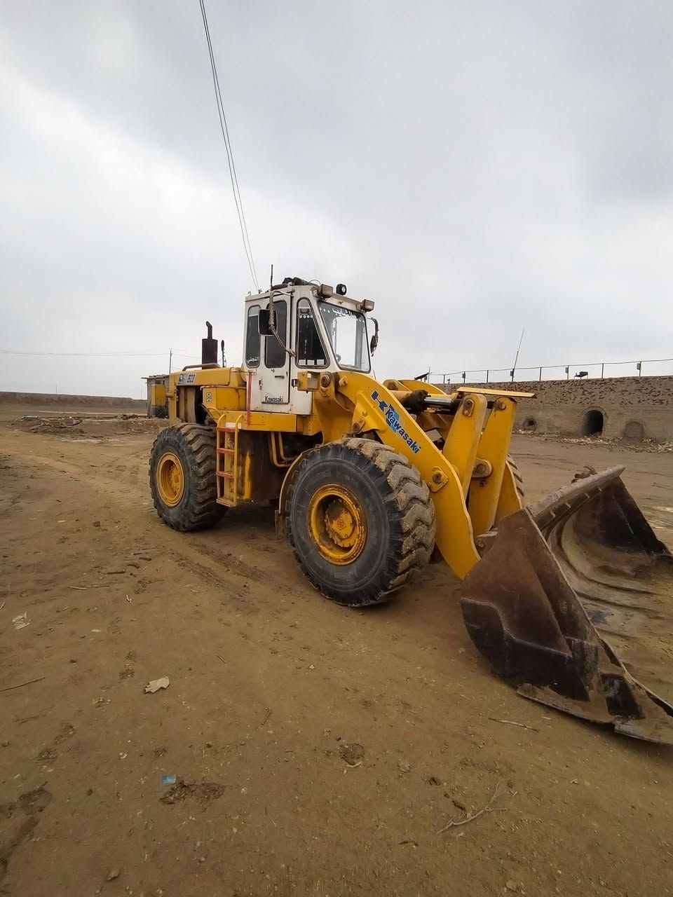 البيع شفل كاوسكي مكينه لا بخار ولا تنقيص وكير مكفول  تخم تاير موديل 91 حجم 85 جاهز الشقل سعر 140 وبيه مجال الاستفسار *********** مكان الناصريه
