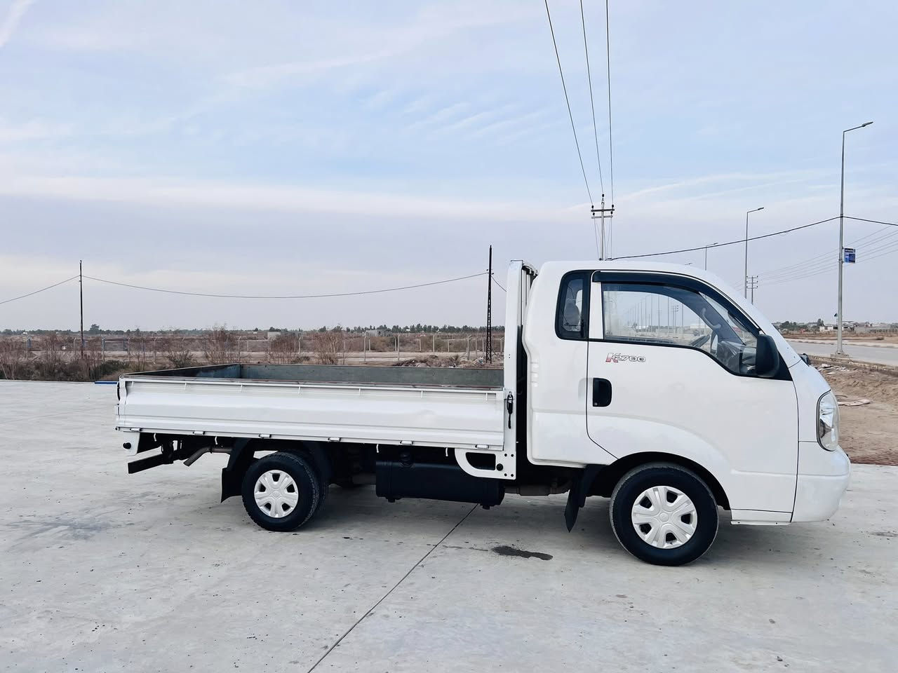 كيا 2012 مكفوله
رقم واسط تحويل سياره جاهزه
محرك كير تخم تاير
السعر 93وبيه مجال 
المكان واسط الزبيديه
***********
