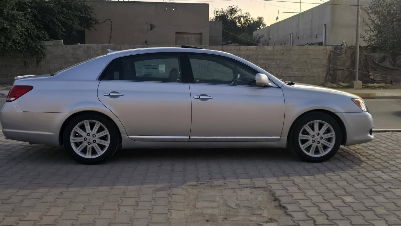 افلون موديل 2006 خليجي 
السياره بيها صبغ حزام اثر جراد بدون حادث
رقم بغداد انكليزي مكينه بدون رواجز كير جديد 
السياره فول مواصفات.                                          (limited)
السياره جديده وبالعافيه ع الياخوذها
مكان السياره كربلاء
السعر : 90 وبيها مجال
للأستفسار:***********
