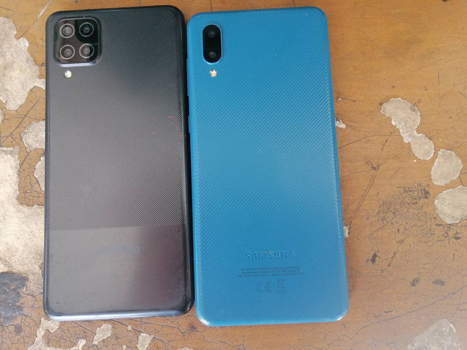 السلام عليكم اجهزه للبيع A12 والثاني A02 ذاكرتهن 64 اجهزه نضيفه ومكفوله ماوياهن ملحقات سعر الجهاز الواحد. 75 الشراي يتصل *********** الحناكية, المدينة
