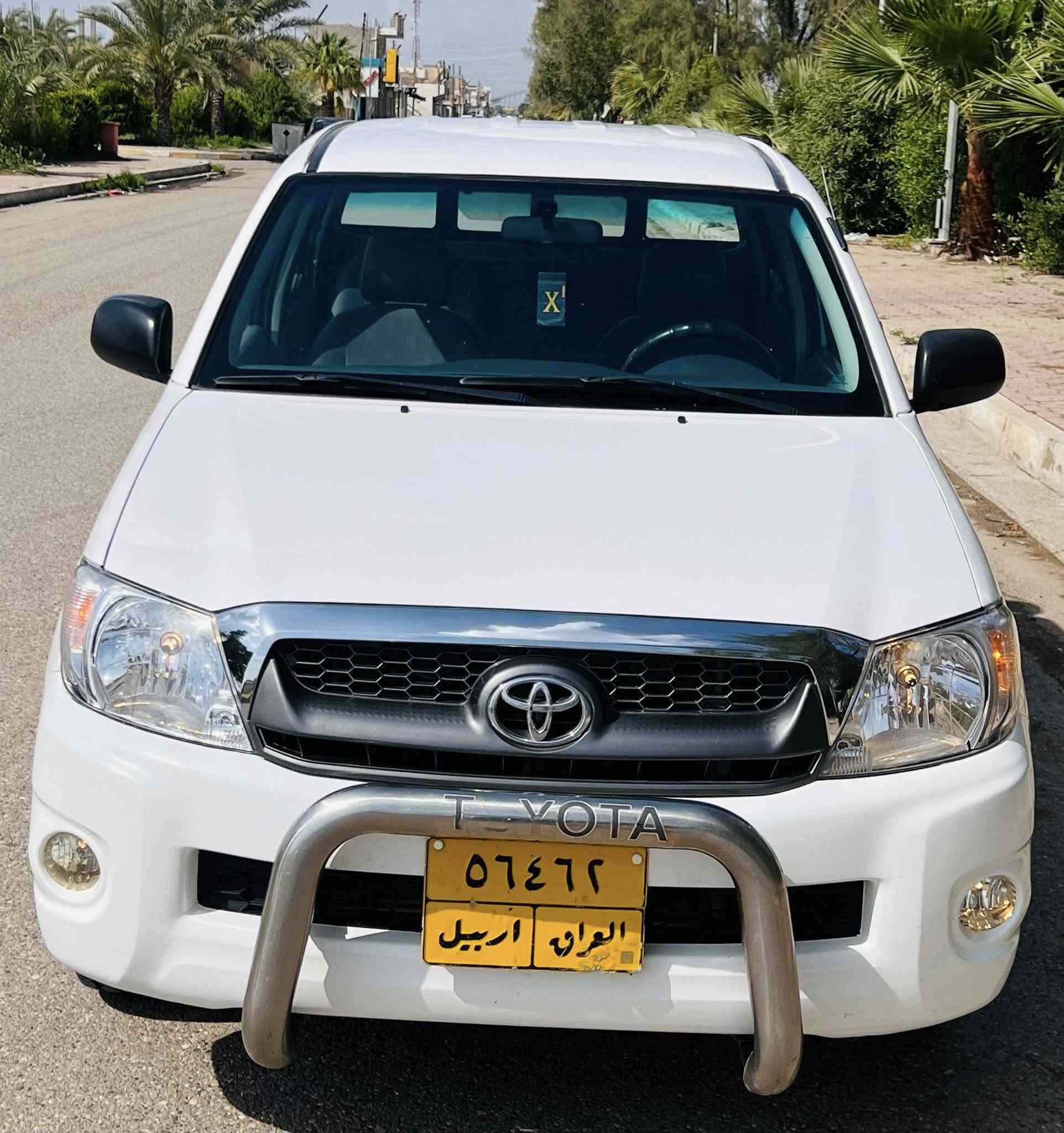 ((بيع مستعجل)) 
السلام عليكم عذاري 2008 للبيع (قطري فَلاحي داخل رصاصي) رقم اربيل تحويل ثاني يوم السيارة جاهزة ما بيها نقص برغي كير ومحرك بالشرط تخم تاير جديد صدر جديد تبريد ثلج ((صبغ جاملغ وبنيد. ويم البك لايتات شوية. بدون اي دواخل وباب السائق مبدل بلادي نفس اللون)) مكينة ما مفتوحة ومكفولة مكينة 2700وماشية السيارة 296 الف جاهزة من كل نقص مال جناي السعر 118 وبيها مجال بسيط للشراي للأستفسار *********** مكاني العلم
