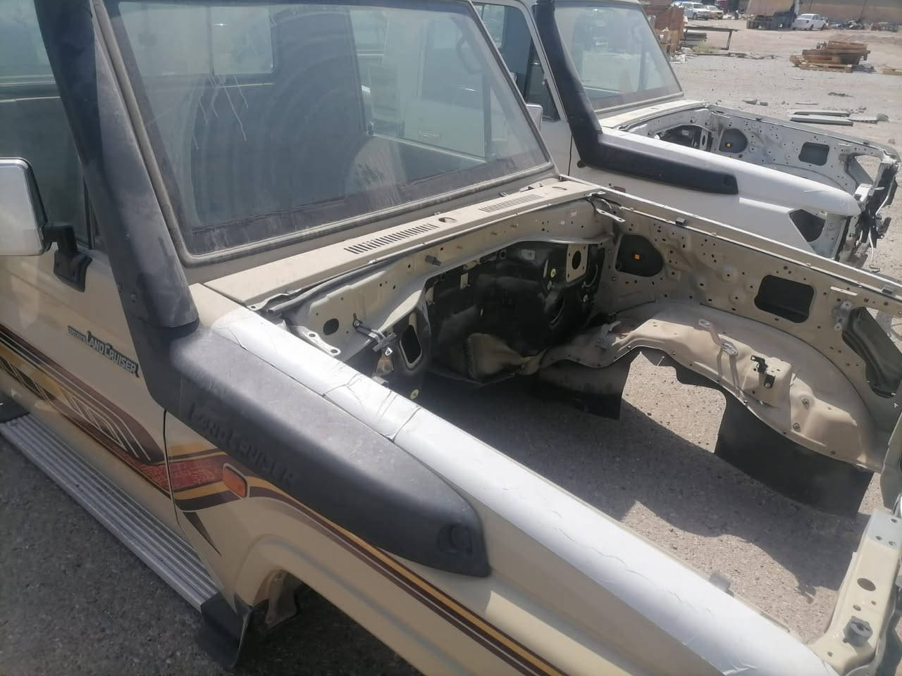 السلام عليكم بدي وقمارة شاص حوثيه بلادي
متوفر هياكل قماره وبدي شاص حوثيه جديد وكاله شرط بلادي وادواتها من دبلات فلنجات دسكات مازدات دعاميات الخ وايضاً بلادي شرط  متوفر كميات بيع جمله ومفرد 
مكاني اوب غريب شيحه او بغداد الكاظميه 
للتواصل 
***********
***********
