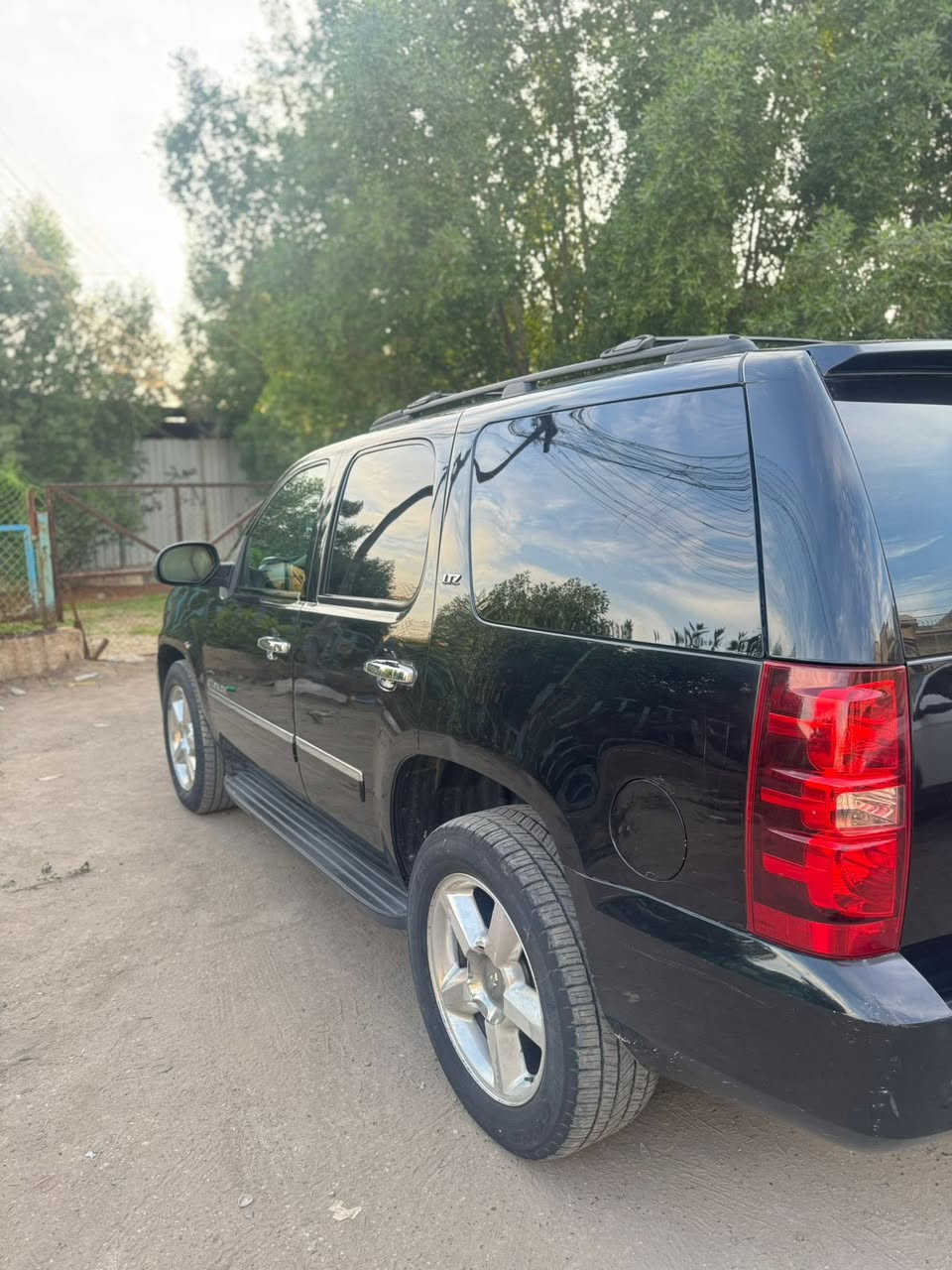 سلام عليكم أدوات أدوات
موديل 2008 
كفاله من الكص وسرقه والعشائر 
سياره جديده وجاهزه صدر تخم تاير 
سياره فول 1/1 
سعر105  وبيها شيء قليل حك جيه 
مكاني بغداد البنوك فقط بيع وليس مراوس رقم الهاتف ***********
