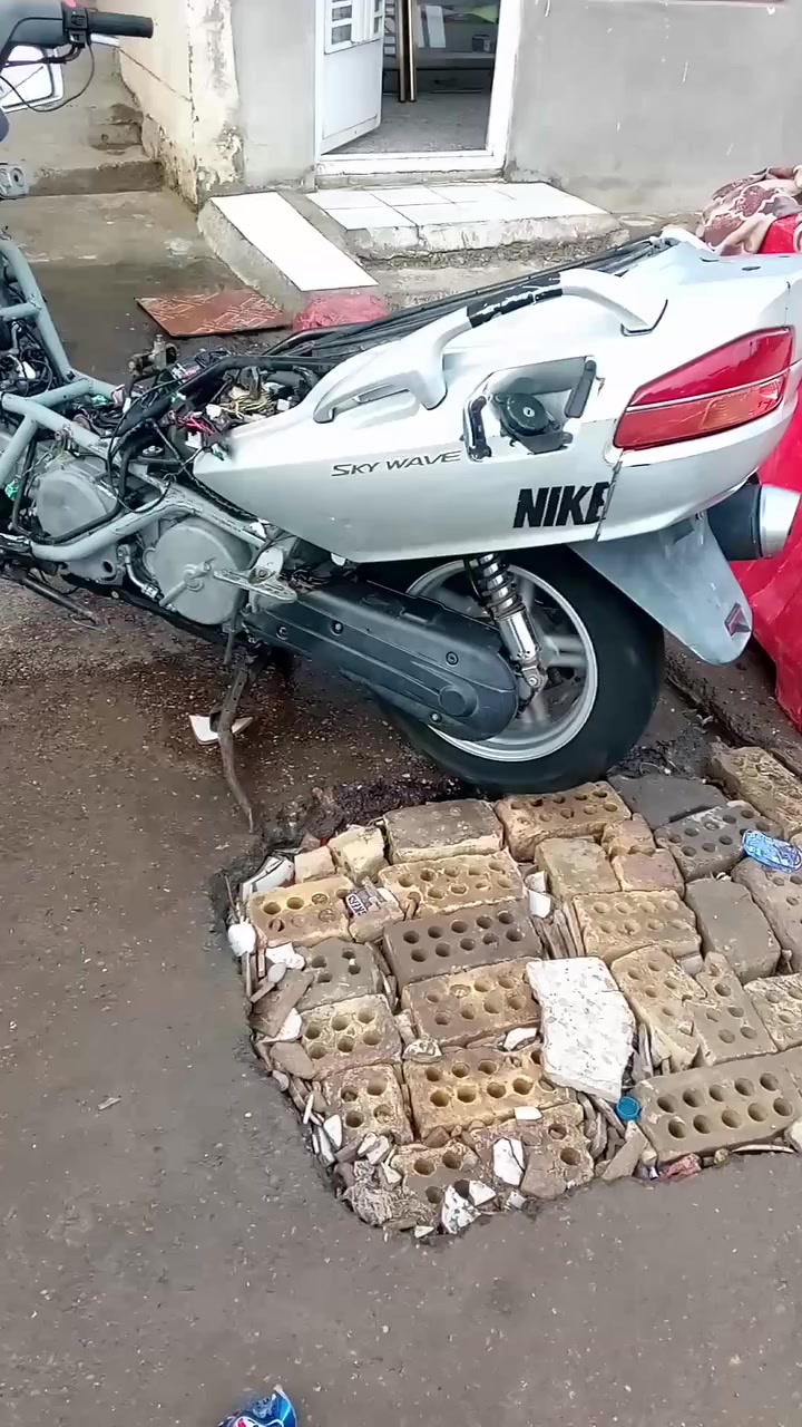 السلام عليكم للبيع مكاني بغداد الدوره سعرها 750 قفل *********** وهذا رقمي
