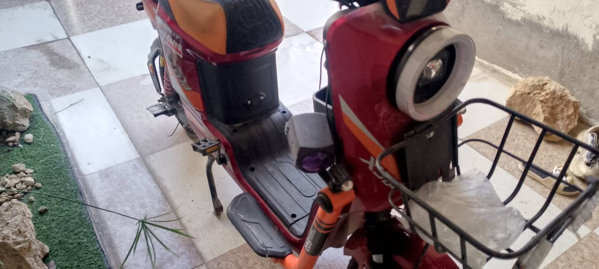 للبيع اخو الجديد بس الباتري مو منتهي بس أكلك منتهي للبيع قفل400 وسعر الباتري 100 الف جديد


**إذا كنت صاحب هذا الإعلان وتريد حذفه لأي سبب، رجاءا أرسل رسالة إلى الدعم الفني**