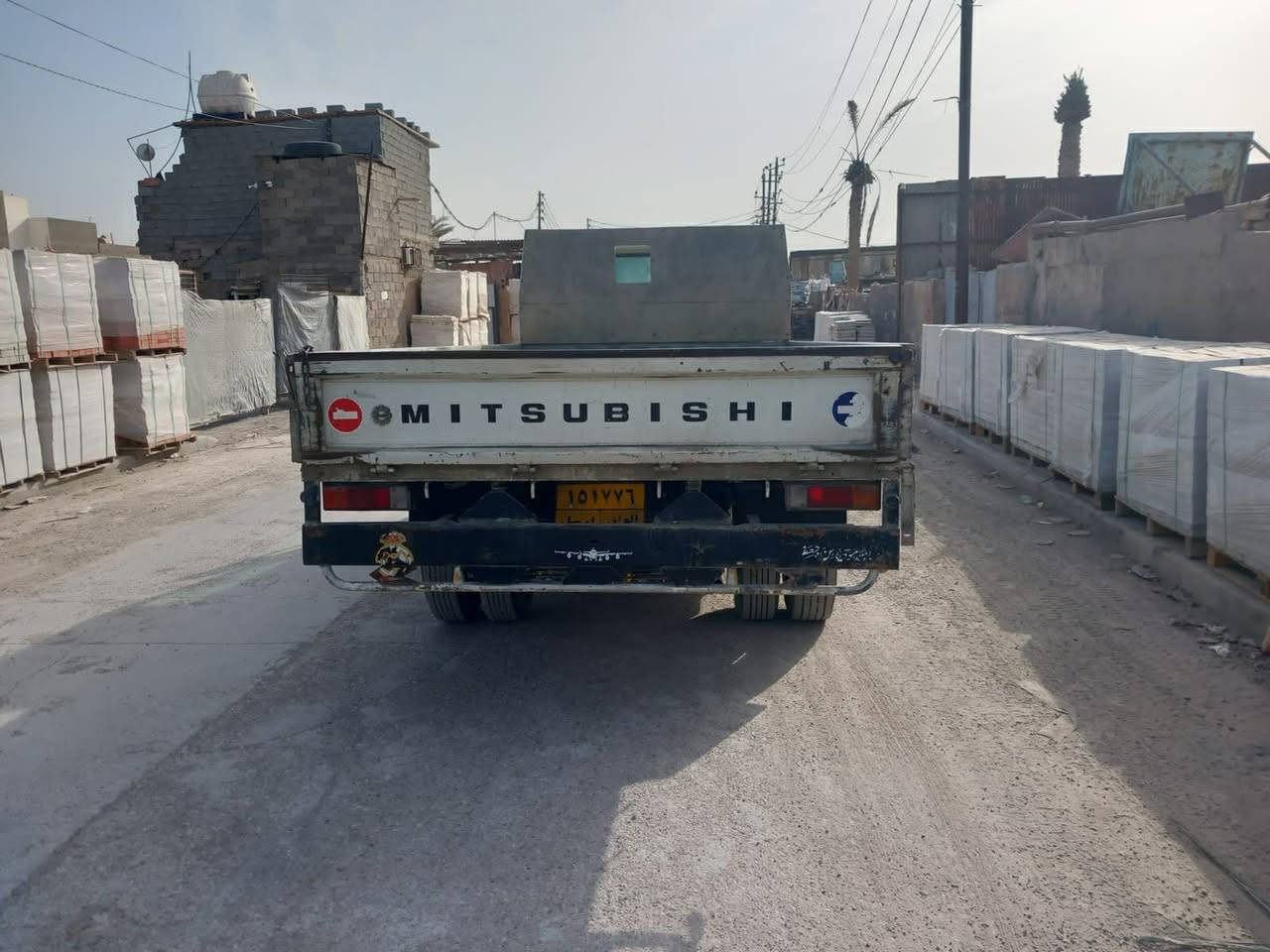 السلام عليكم كنتر البيع ٢٠١٤ سياره مكفوله من كلشي جاهز الشغل سياره بسم شركه  ***********
