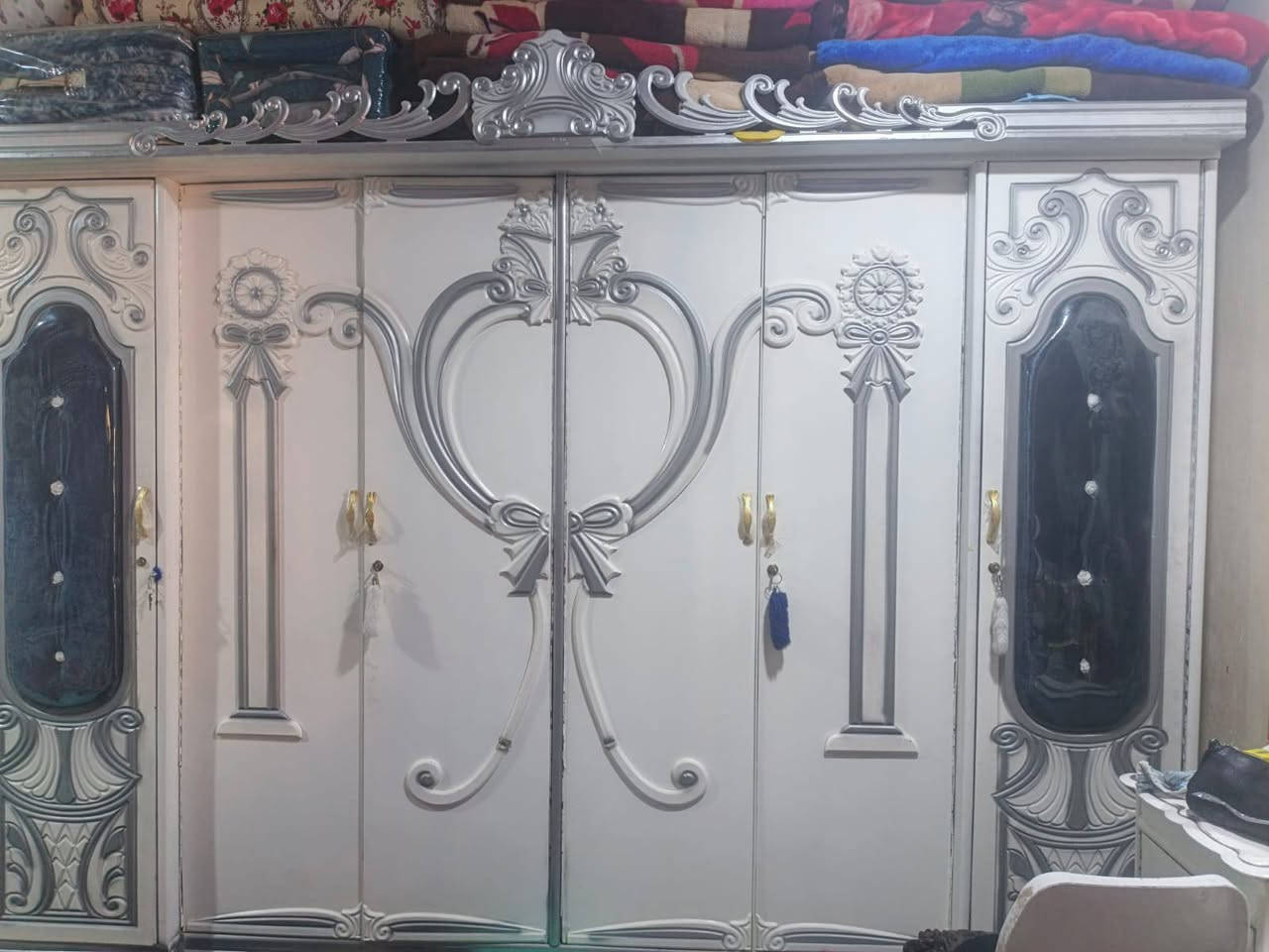 سلام عليكم غرفه صاج عراقي للبيع جديد سعر مليون و١٠٠ وبيهه مجال غرفه جديد ***********
