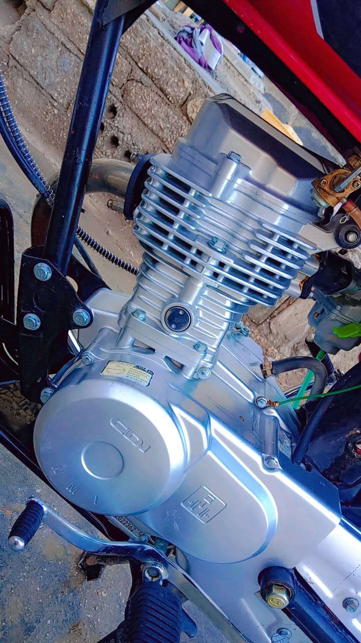 السلام عليكم دراجه تعمير شاصي 21 محرك 25 اوراق سنساخ مكاني بابل حي العسكري شارع 30(((***********
