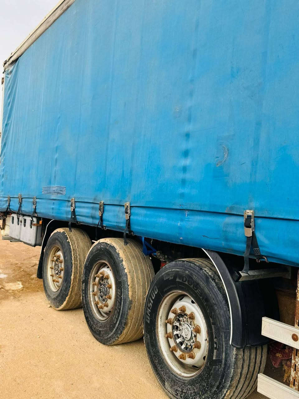 السلام عليكم 
للبيع عربانه أوربيه جادر مسرحيFRUEHAUFشاصي مكفول جناب 80
بريك دسك ابي أس شغال
دنكير مدور فحل فوك 
دنكير علاك
السعر 75
 الاتصال ***********
خوان رجائن المو شراي لا يخابر
