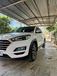 توسان موديل ٢٠٢٠ جديدة مكفولة بدون صبغ وتبديل وبارد ولسونار موجود مدوش...