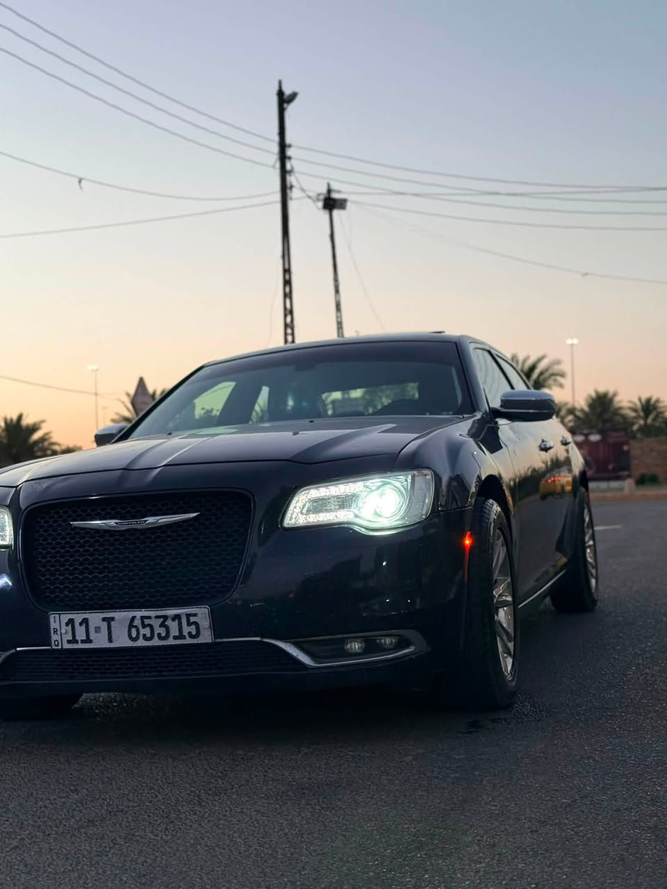 كرايسلر c300 AWD 2017
فول الفول 

بانوراما 

بردة خلفية

كشنات تدفئة +تبريد 

كشنات كهرباء ا

لايت دوار مع السيترين 

كشنات خزن ميموري 

تدفئة ستيرن + مرايات تعتيم 

كير +محرك + تبريد حدادية كهربيات كلها كفالة وجديدة 

شواصي لغد كفالة 

بيها جاملغ مصبوغ والسونار منزلة 

بيها ويل مكسيكي سعره ٦٠٠$ 

تخم تاير جديد 

سيارة جاهزة وحلوة ما ناقصها شي 

(فور ويل السيارة )AWD 

مكاني بغداد حي البياع 

باسمي تحويل ثاني يوم 

***********
السعر ١٦٦
