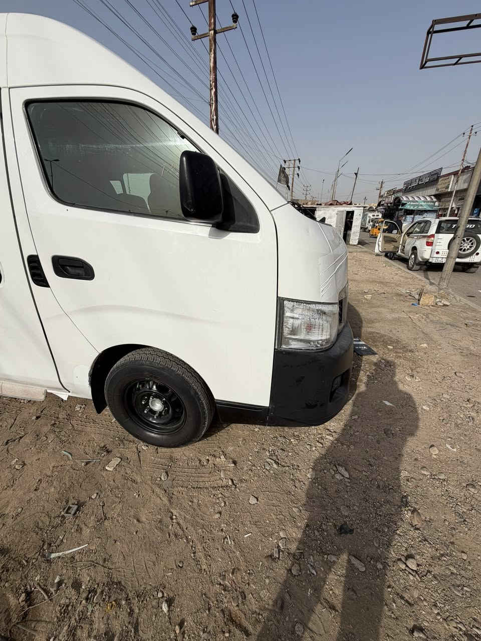 السلام وعليكم نيسان موديل ٢٠١٤للبيع فقط وبشرط السونر والتحويل محرك مامفتوح  بلادي وصدر وتخم تاير جددودوشمه جديده  سياره كلش حلوه بيه صبغ بالصندوك شويه   للستفار *********** بغداد
