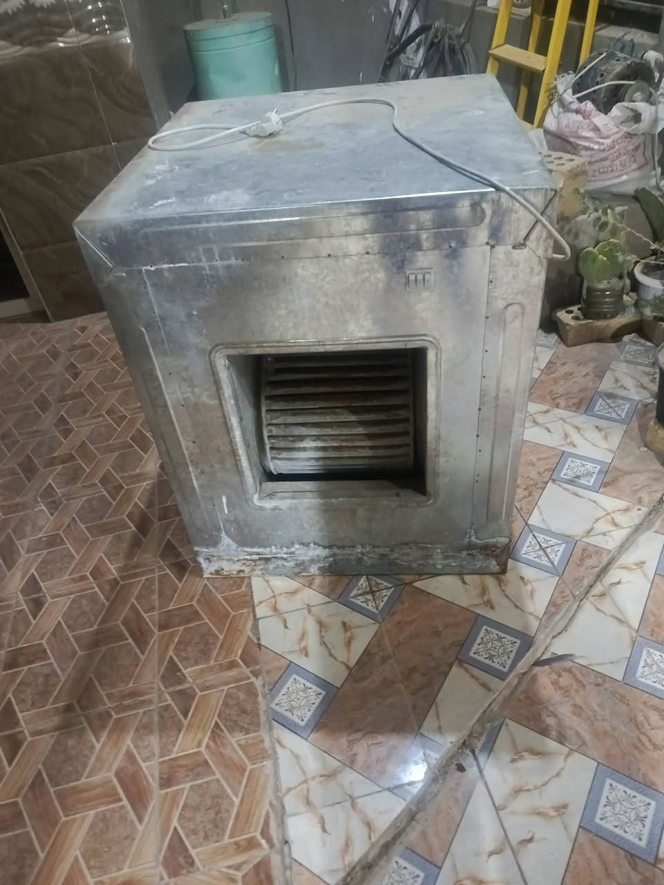 السلام عليكم عندي مبرده البيع شغل سرعتين شراي اتصال على هاذه رقم ***********
