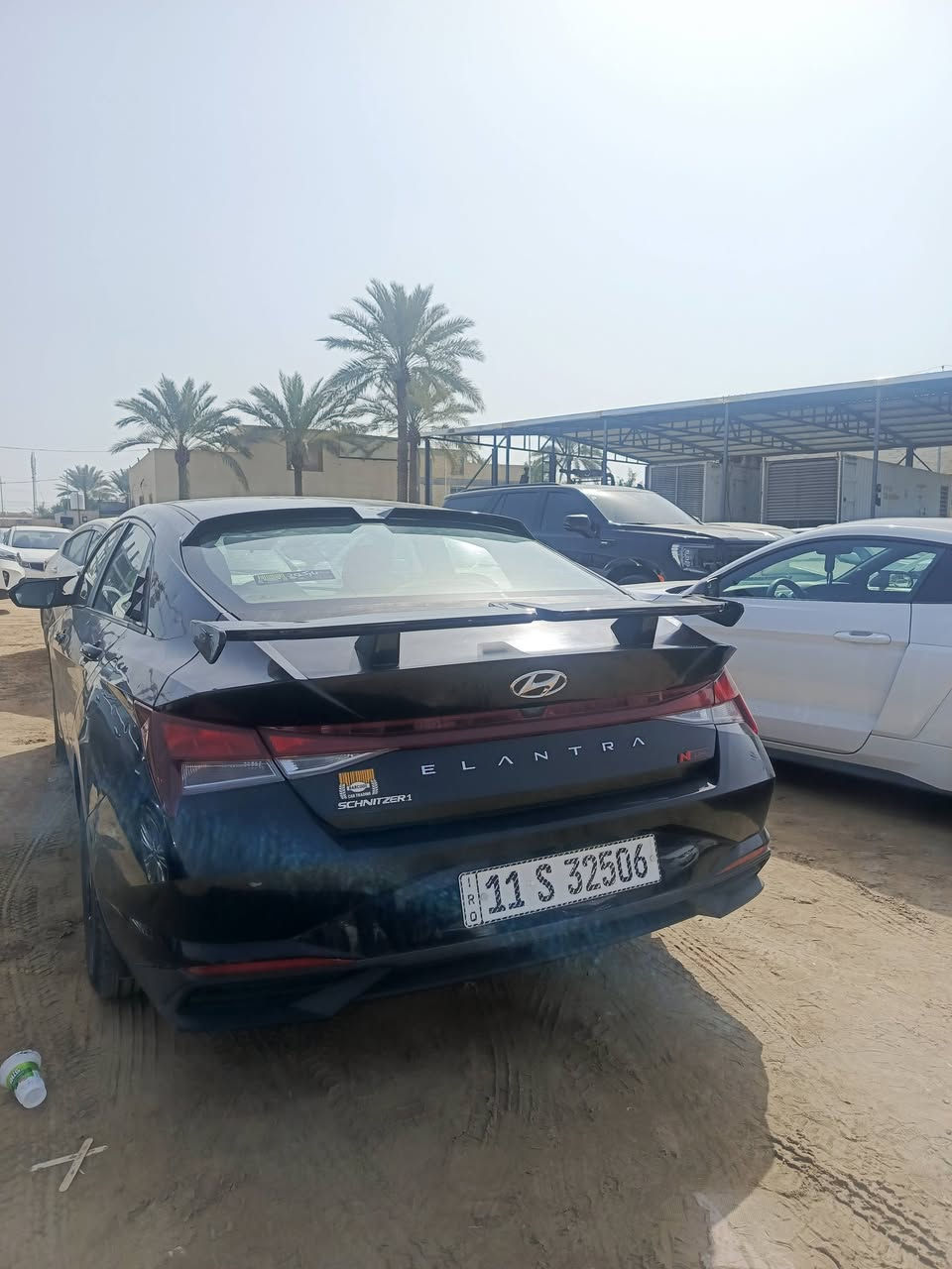 السلام عليكم النترا 2023 خليجي الشركة العامة رقم بغداد دولي باسمي سنويه ورقم وهزه جدد
 محرك 1600          كير 6نمر AT
السياره بدون حادث بدون صبغ بدون تبديل فقط بيها حالوب 
كفاله السياره حتى الدعاميات من الصبغ 
السياره فول عدا البصمه 
فتحه شاشه كامره دواره ويل كب عدد 5 مانع انزلاق ثلاث وضعيات قياده تبريد قطعتين شاشه اعطال تحكم استيرن 
اشاير بل مري 

السياره عليها منظومه زنون زرع عالي ناصي 
 وعليها كت كامل مال Nرياضي  مدوشمه أرضيه جلد 

السياره ماشيه 69 ألف كيلو 

السعر 148وبيه مجال 
مكان بابل المسيب حي المعلمين 
للاستفسار 
***********
