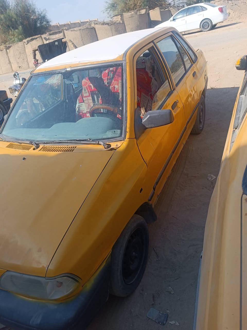 سلام عليكم سايبه 2012 السياره جاهزه راعيه بالنجف بس ما اندله ابيع بدون راعي 11 ورقه مكان السياره ديوانيه 
***********
